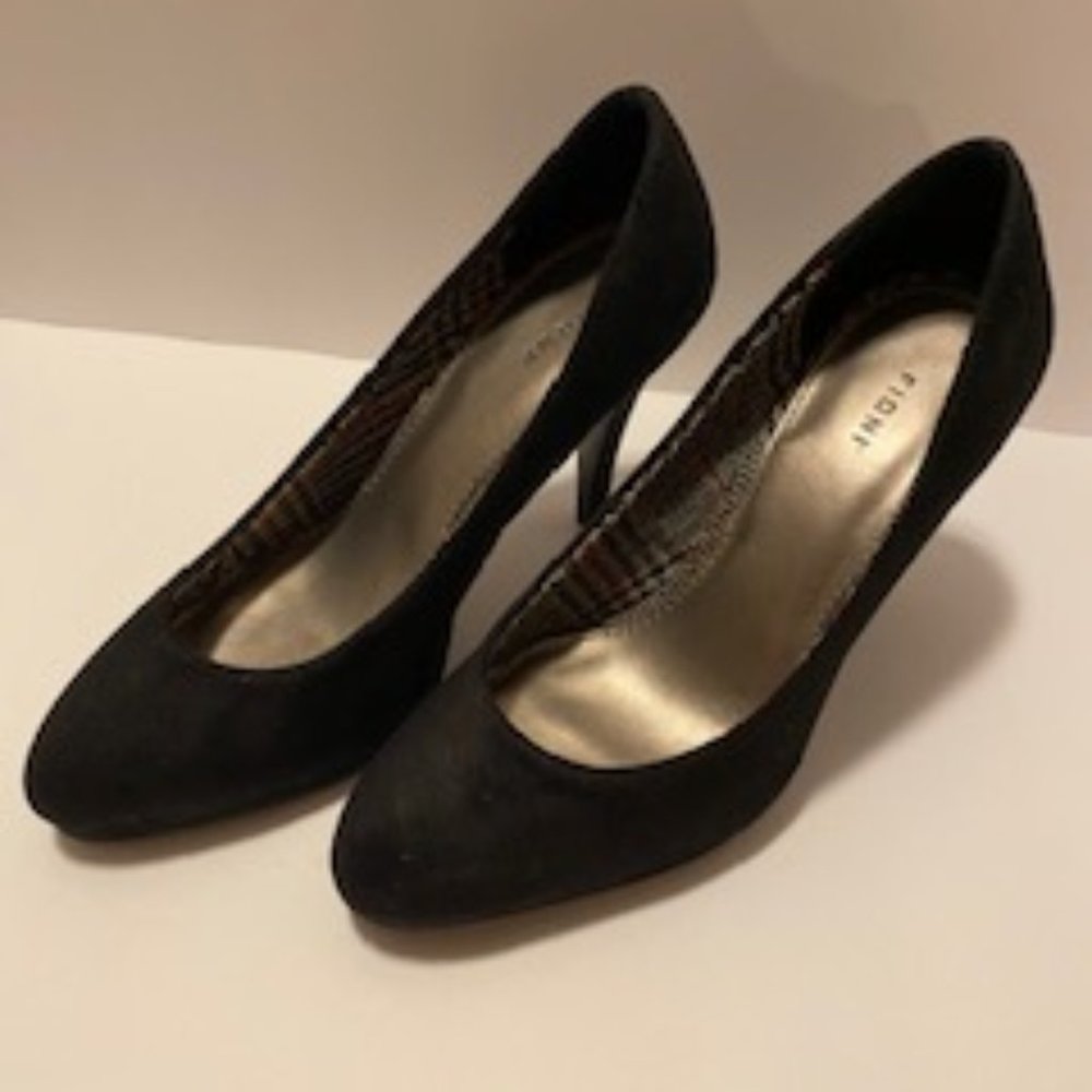 Black Suede Fioni Pumps